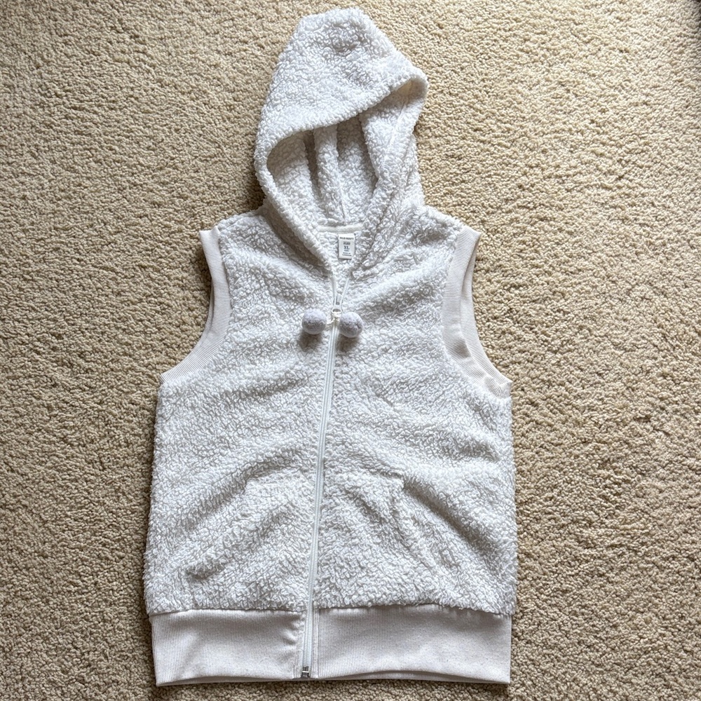 Old Navy Sherpa hooded Vest